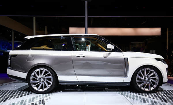 全新小鹏P7申报图曝光:赛博科技感十足,剪刀门可选!