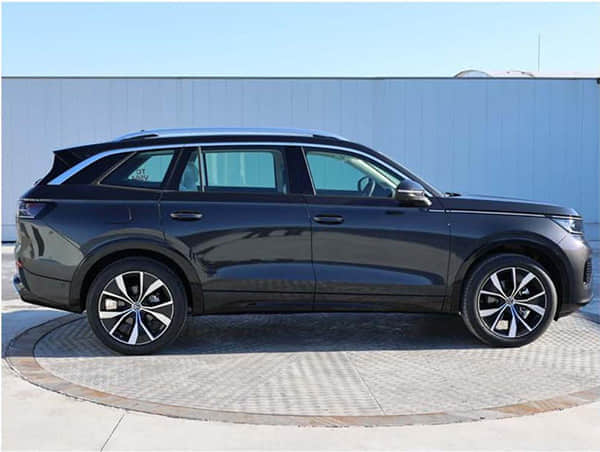 全系标配华为四激光雷达，阿维塔12预售提前锁定爆款