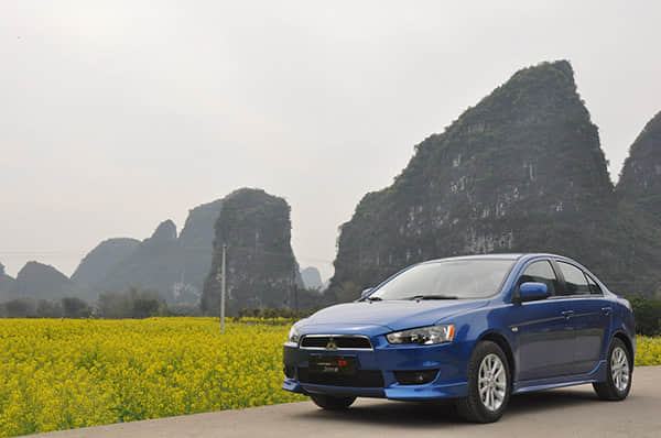 全系标配华为四激光雷达，阿维塔12预售提前锁定爆款